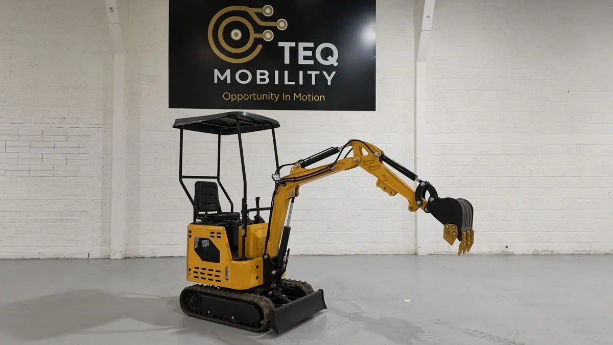 JPC KV12 Mini Digger Excavator - Image 1