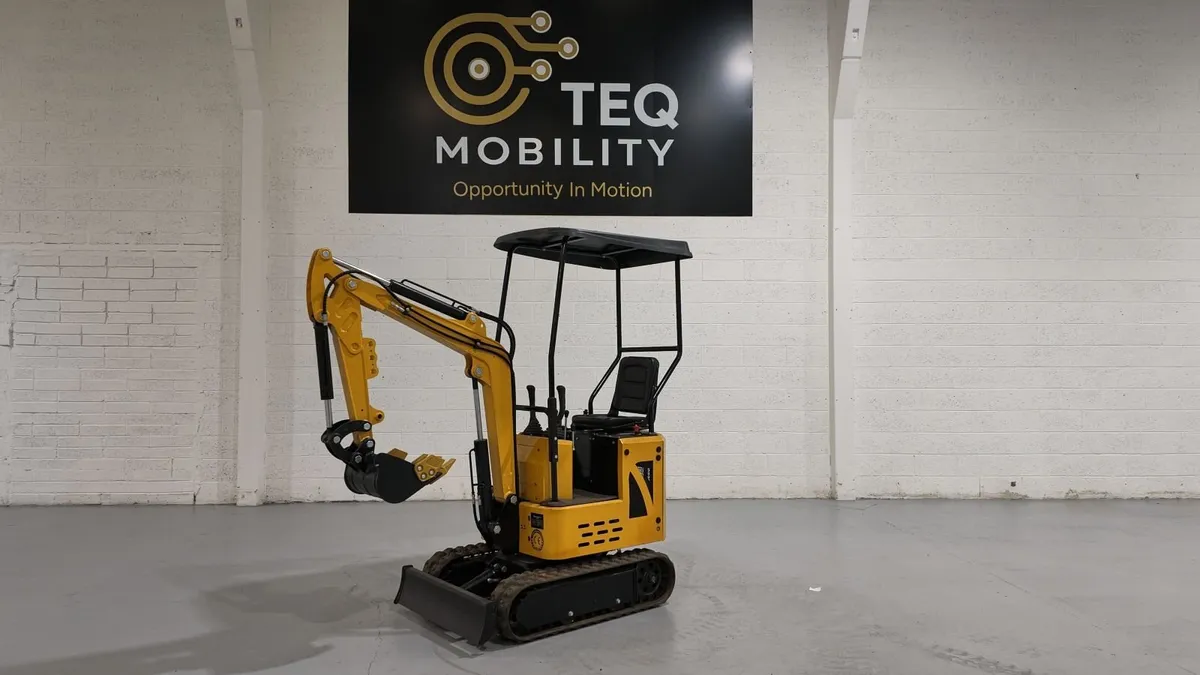 JPC KV12 Mini Digger Excavator - Image 4