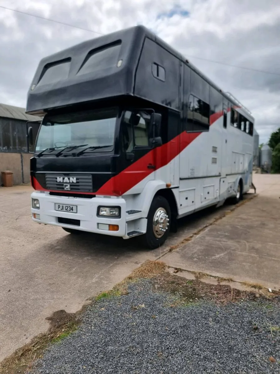 Horse lorry 18 Tonne - Image 2