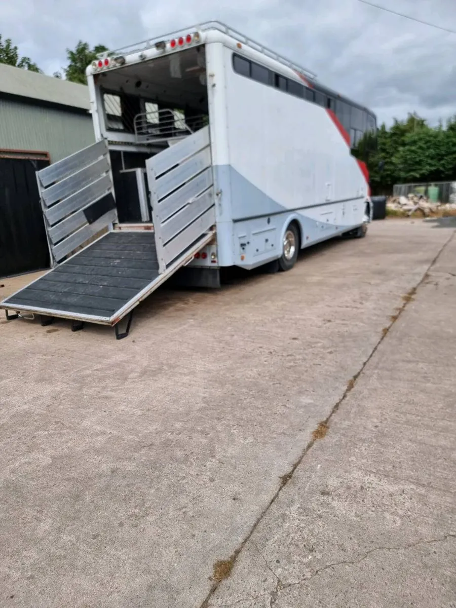 Horse lorry 18 Tonne - Image 4