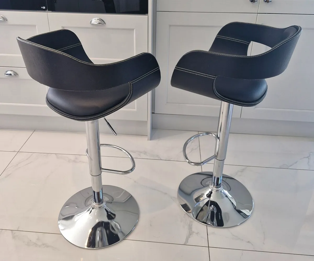 Black Contemperory Bar Stools - Image 3