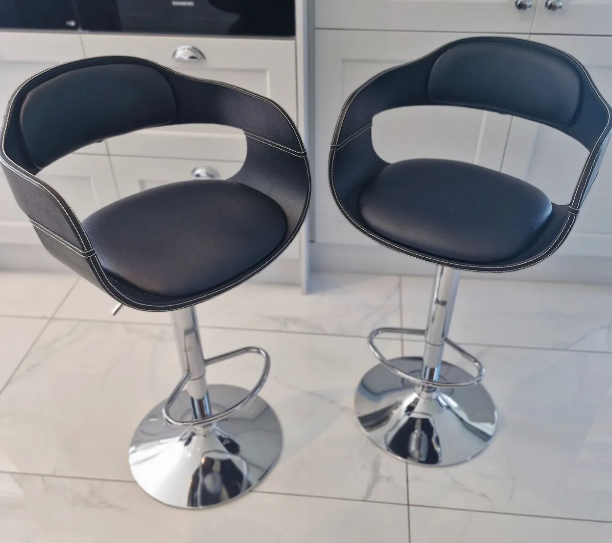 Black Contemperory Bar Stools - Image 4
