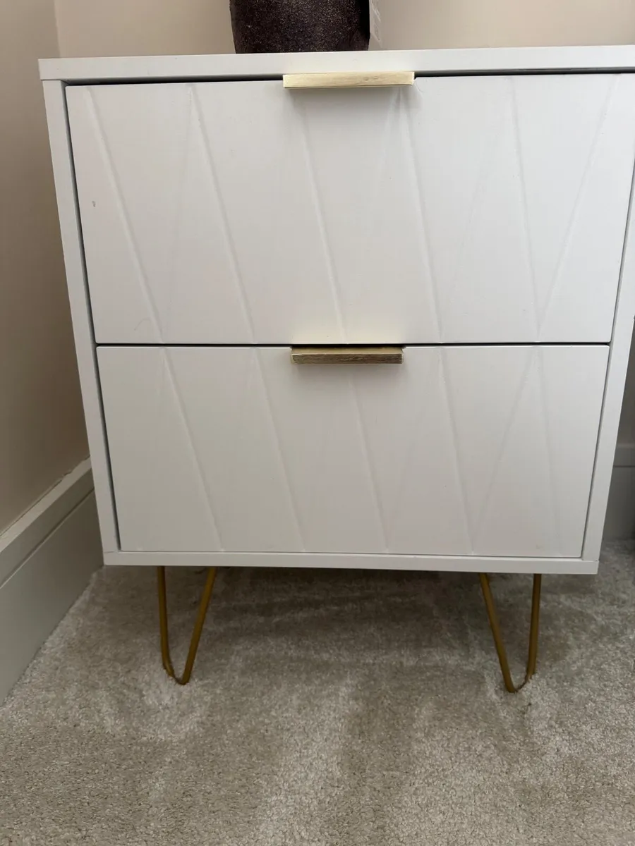 Bedside table - Image 4