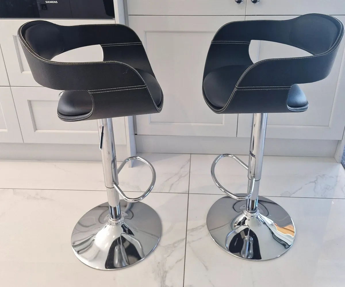Black Contemperory Bar Stools - Image 1