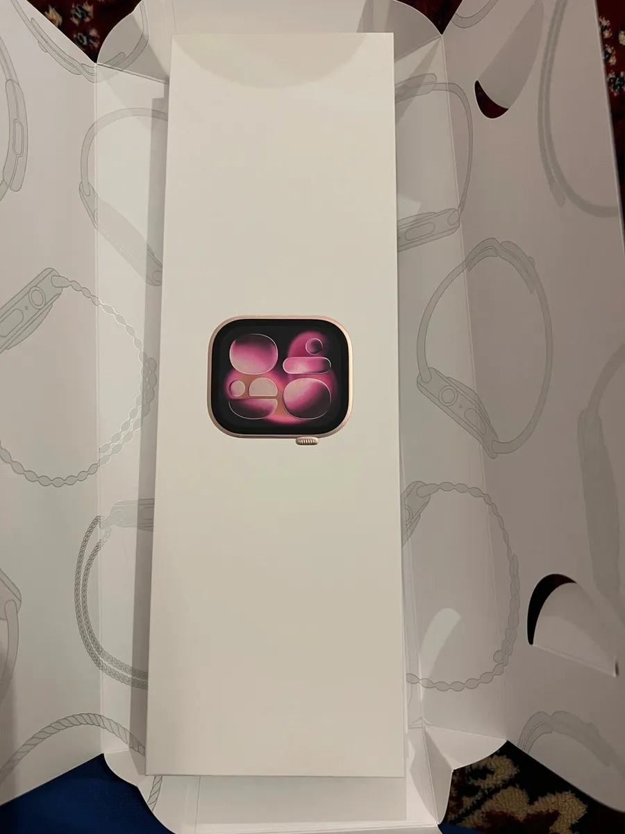 Apple watch series 11. 42 rose gold +gps - Image 1