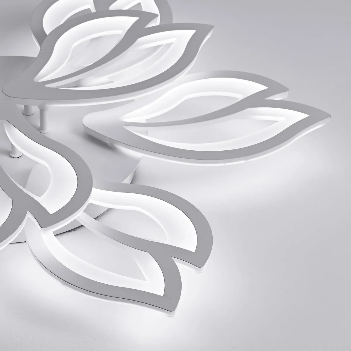 Flower Shaped LED Ceiling Light Dimmable Modern - Image 2