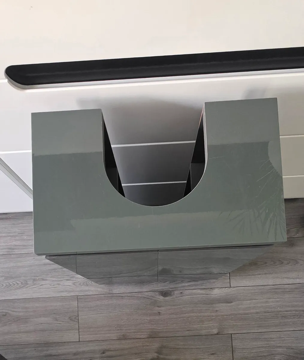 Under sink cabinet - Image 2