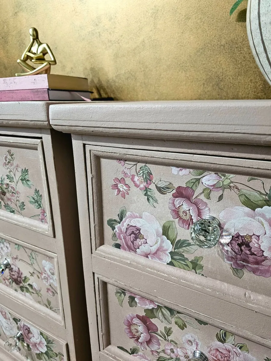 Bedside tables - Image 3