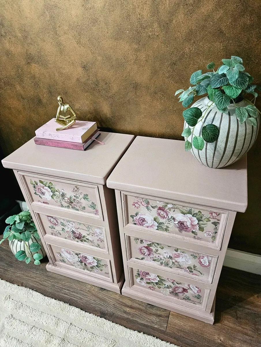 Bedside tables - Image 4