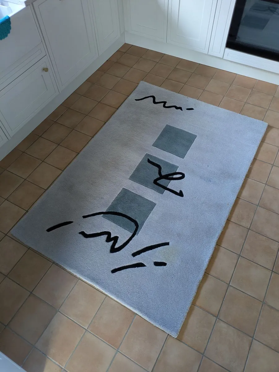 Raphaël Handtufted 100% Wool Rug - Image 1