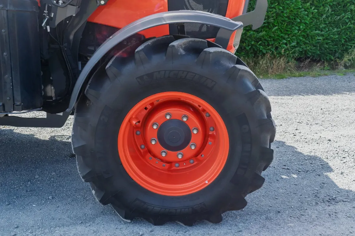 Demo Kubota M6-132 with LK2400H Front Loader - Image 4