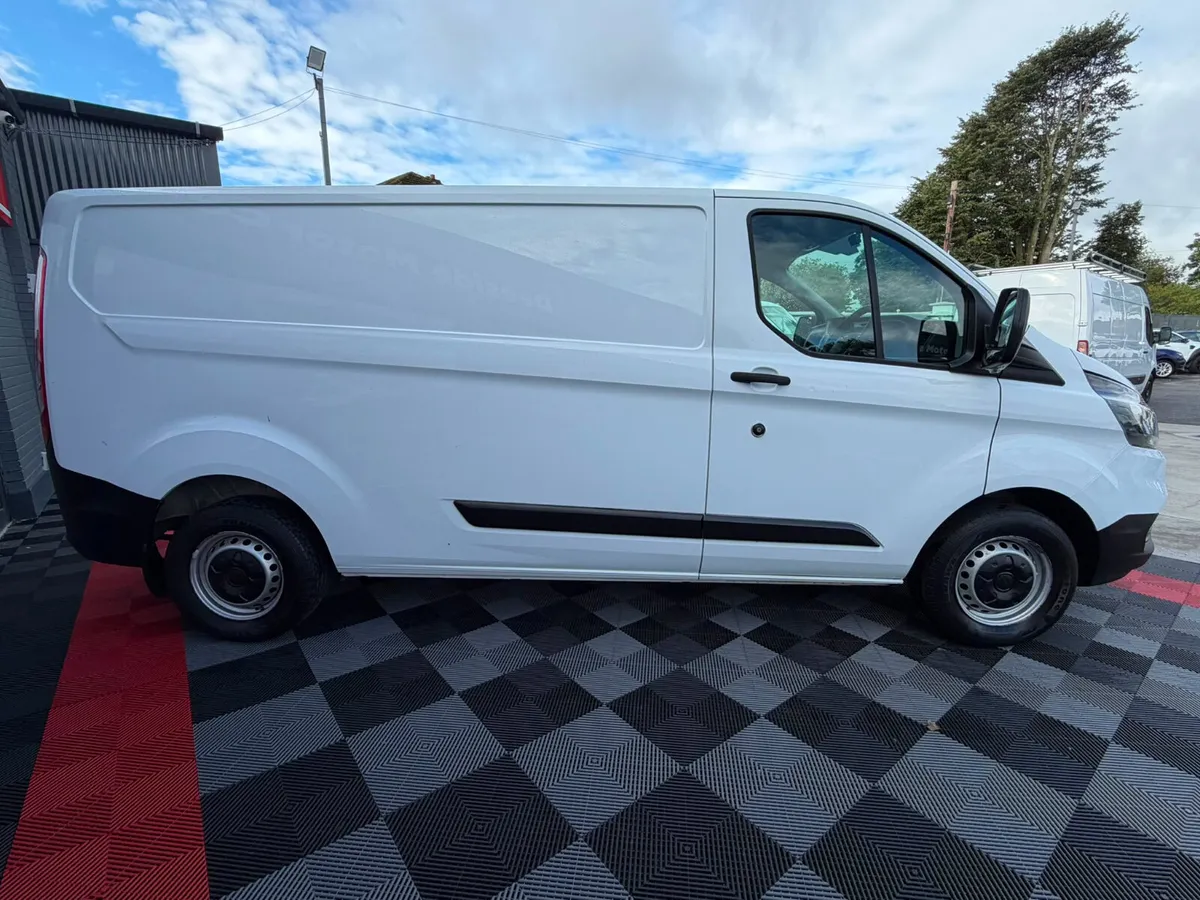 (211) Ford Transit Custom//CARPLAY//NEW WET BELT - Image 4