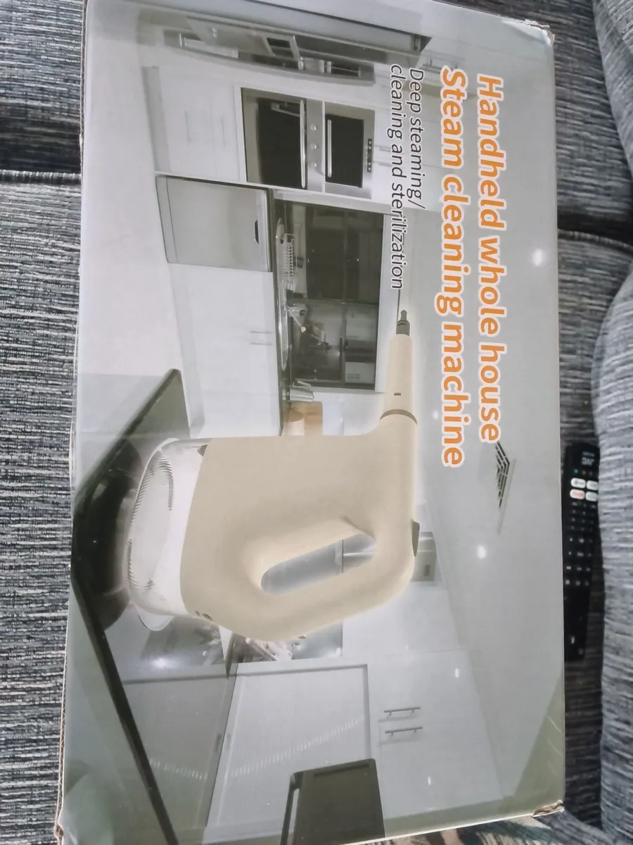 Handheld steam cleaning machine - Image 1