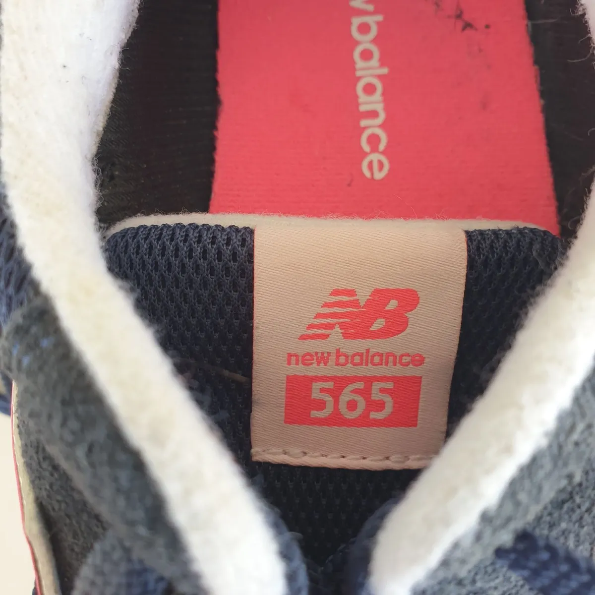 New balance 565 trainers blue/pink size 7.5 EU 41 - Image 3