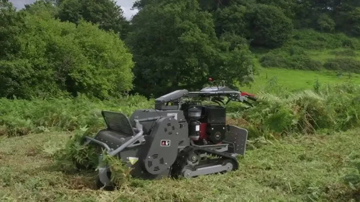 Weibang Velocity 68 TFP Track Flail Petrol Mower - Image 2