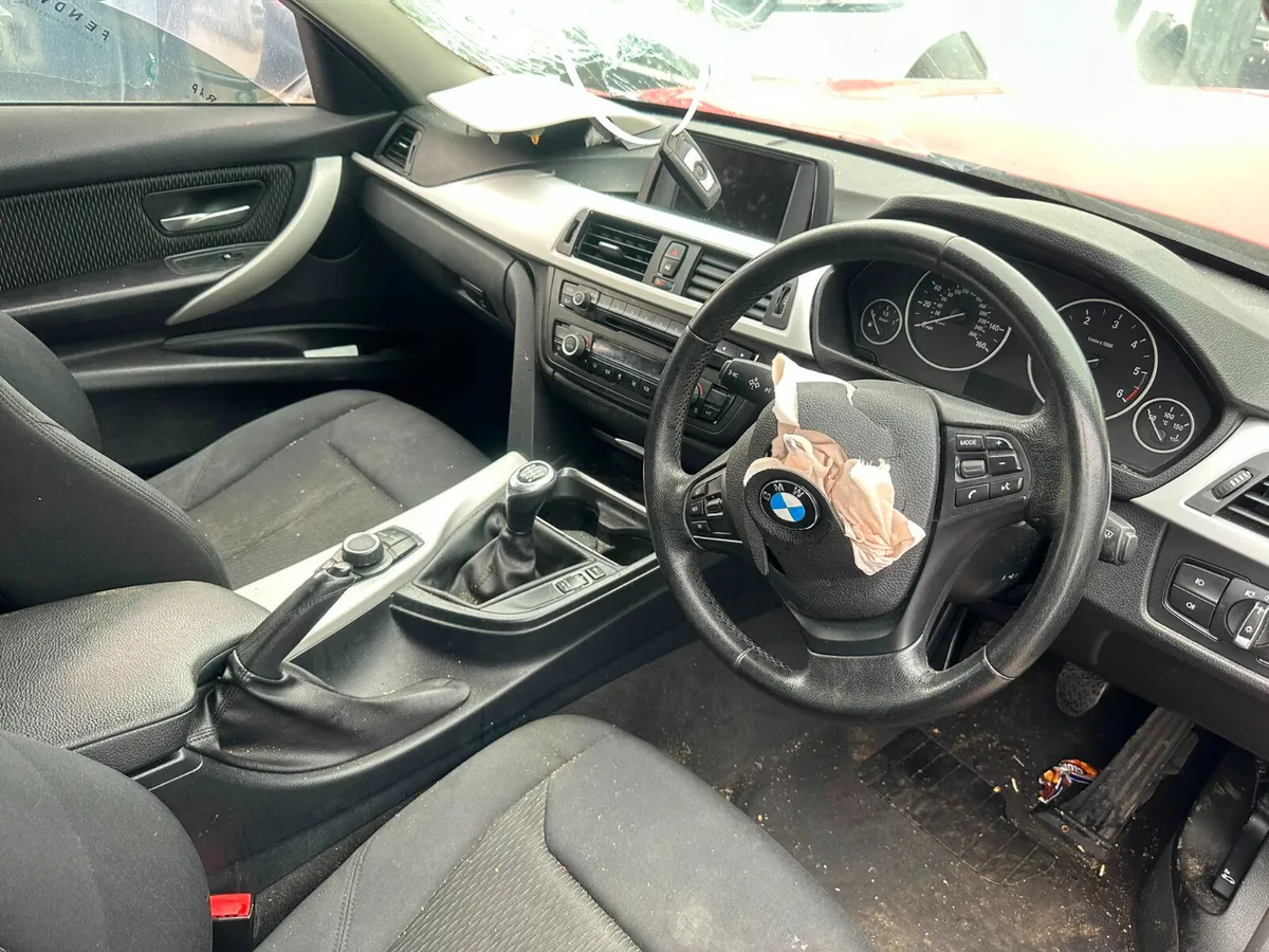 12 BMW 320 2.0 D (N47D20C) FOR BREAKING - Image 4
