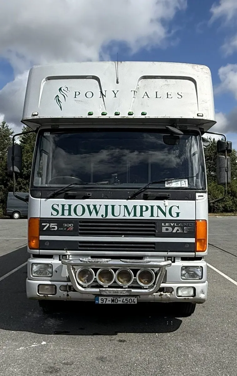 Horse Lorry - Image 2