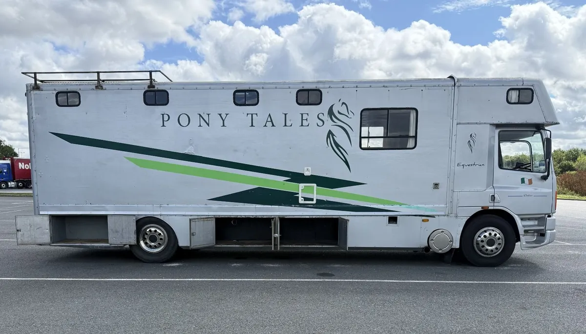 Horse Lorry - Image 4