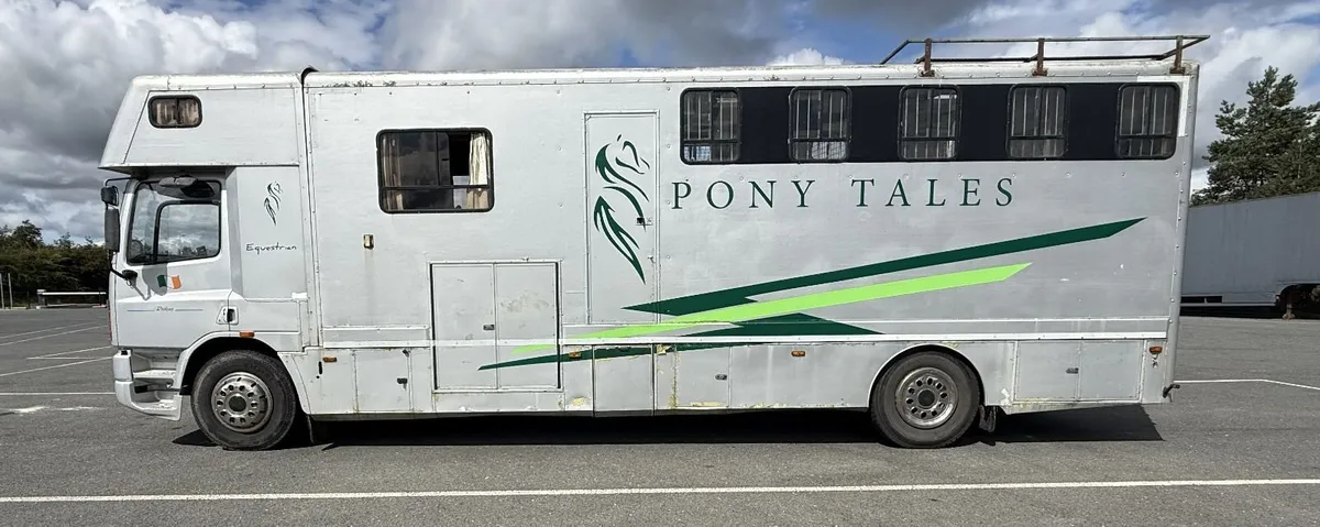 Horse Lorry - Image 1