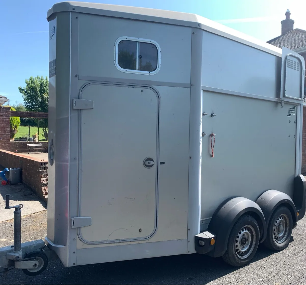 Horse box - Image 2