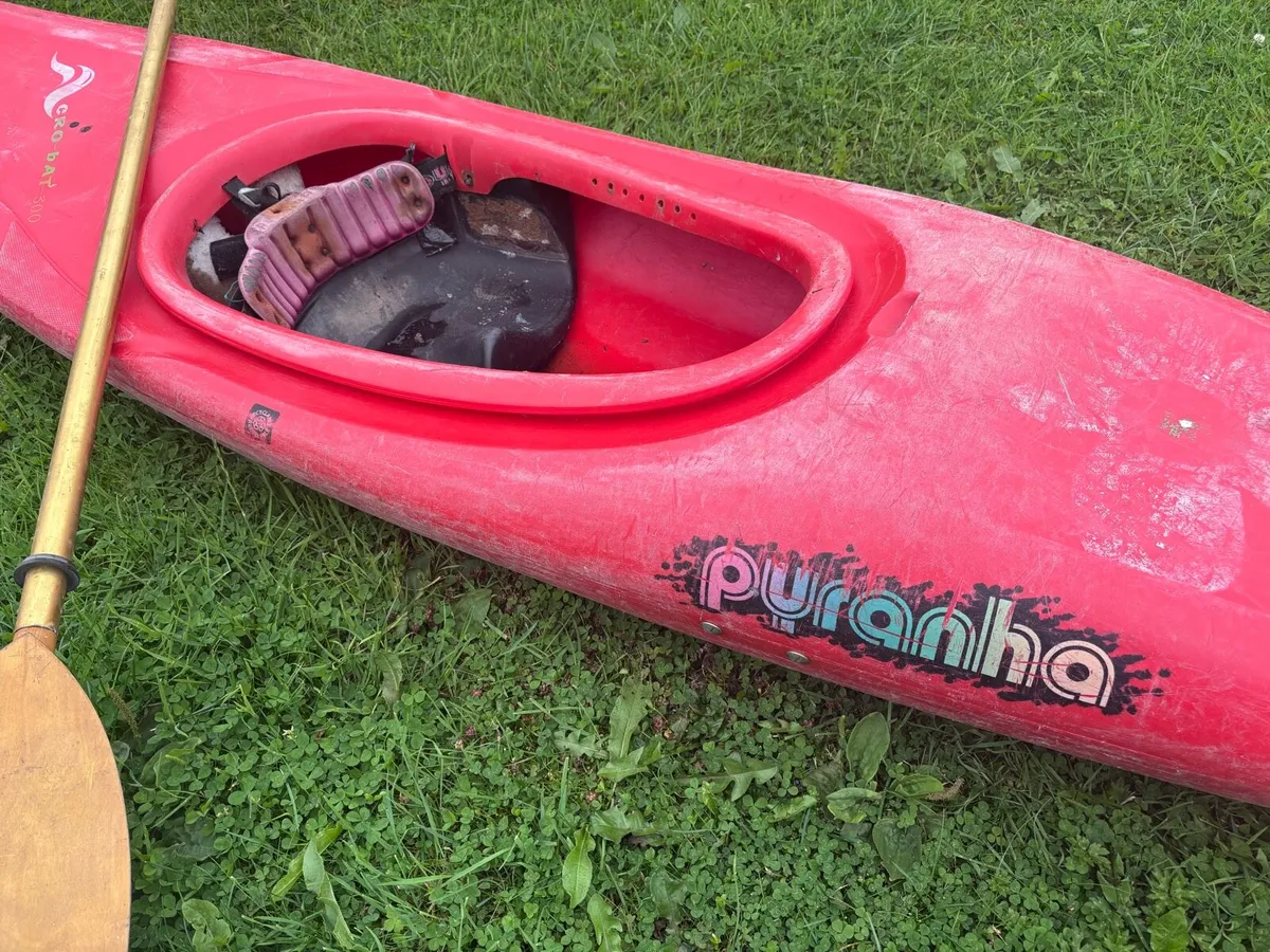 Pyranha Kayak and Lendal paddle - Image 2