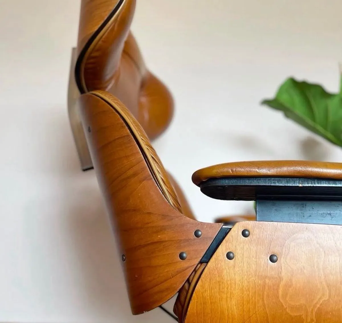 Mid century stock   sideboards shelving chairs dining - Image 3
