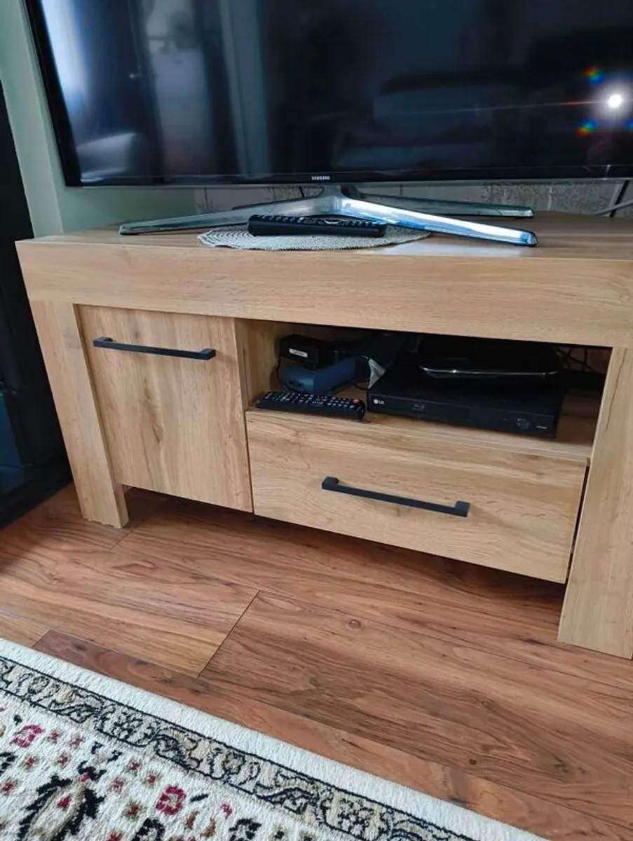 tv unit - Image 1
