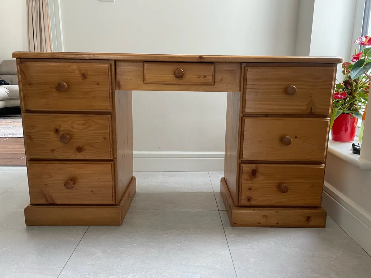 Traditional Pine Desk / Writing Desk /Dresser - Image 1