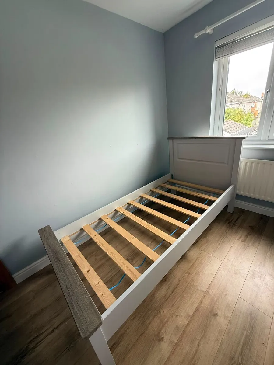 Bedframe - Image 2