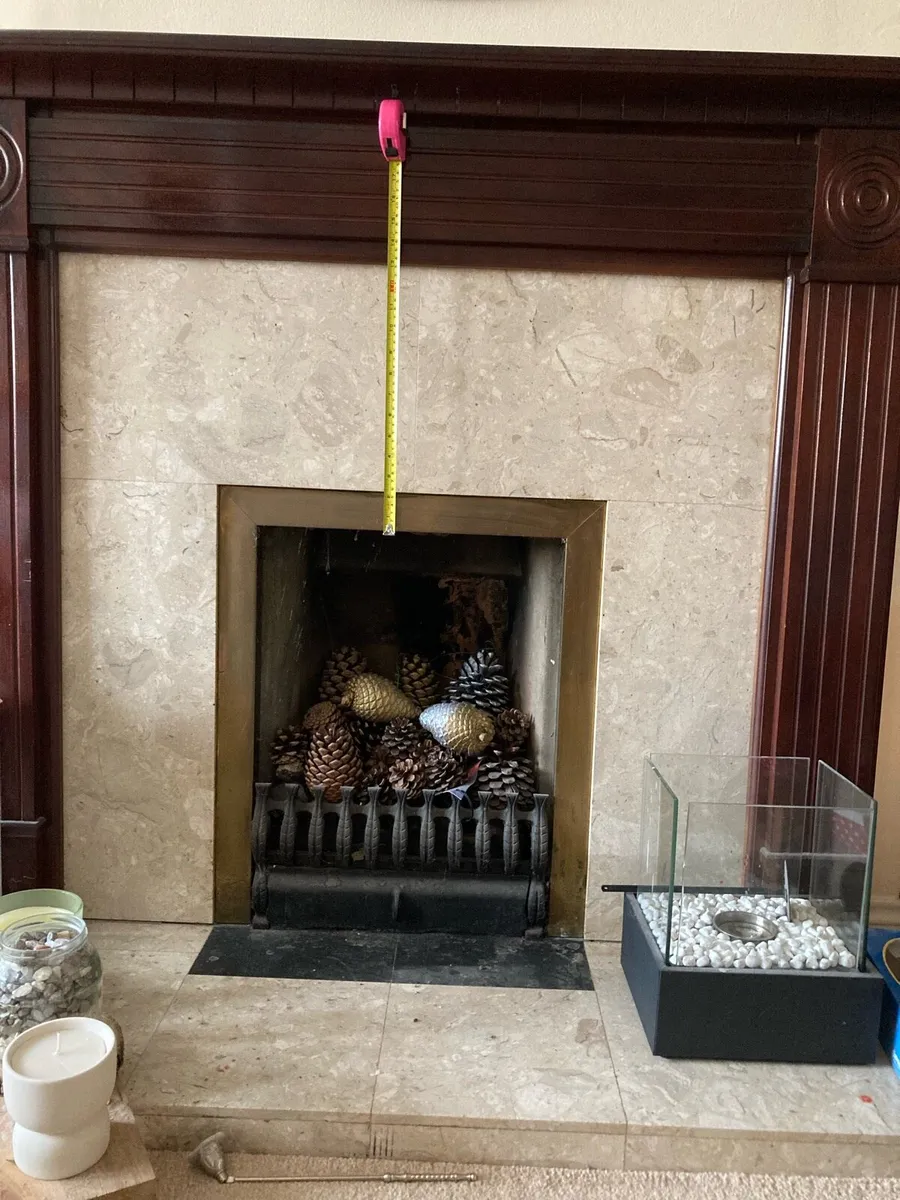 Fireplace mantelpiece - Image 1