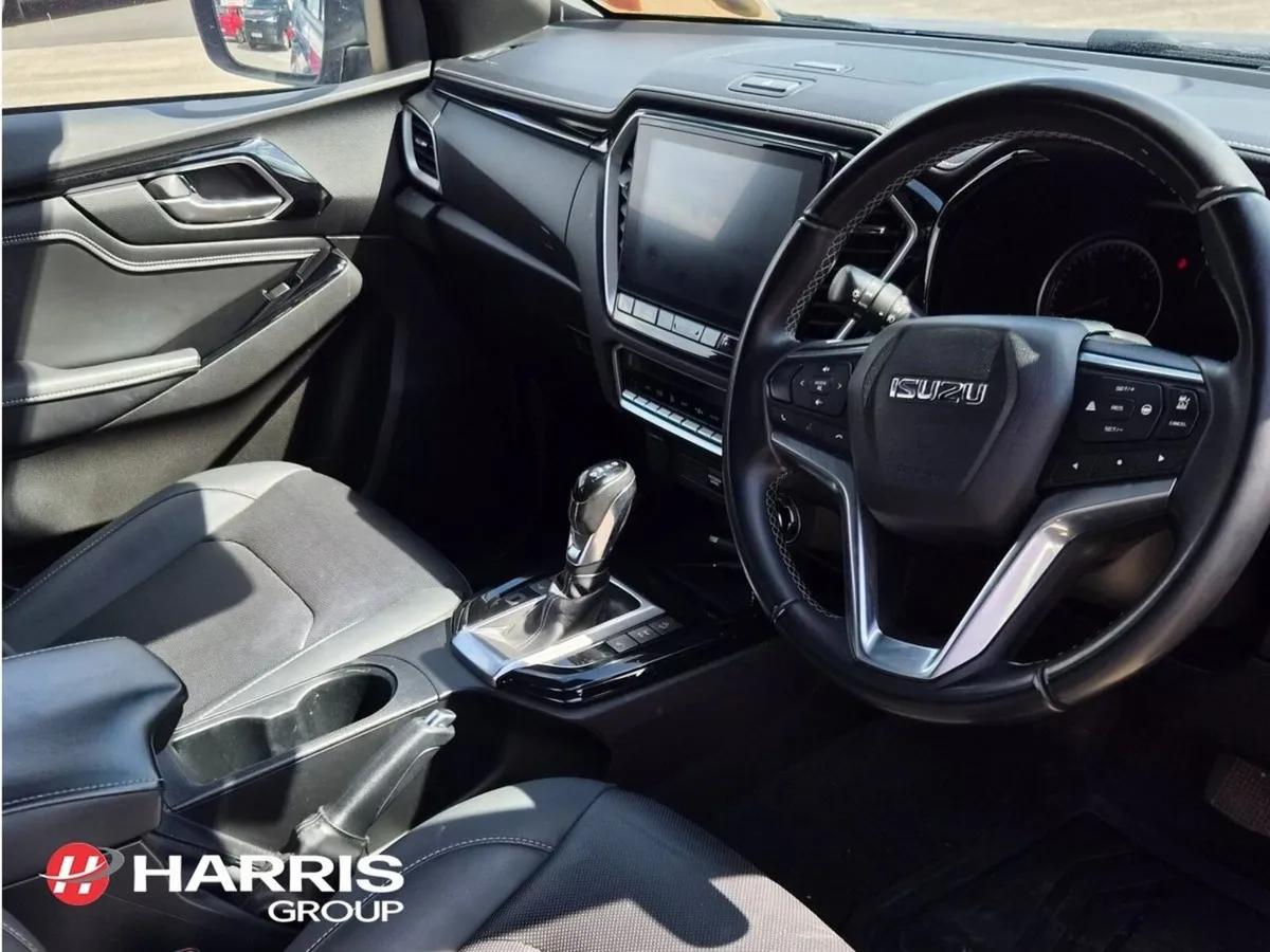 Isuzu D-Max LSE AUTO @ HARRIS RETAIL - Image 2