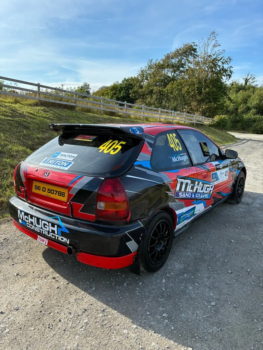 Honda civic rally car - Image 3