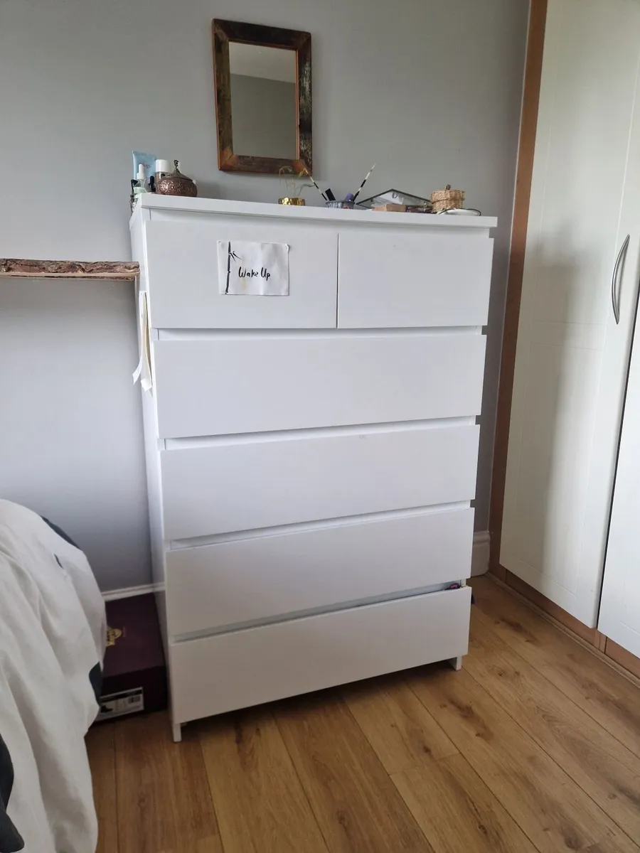 Chest of drawers - Image 2