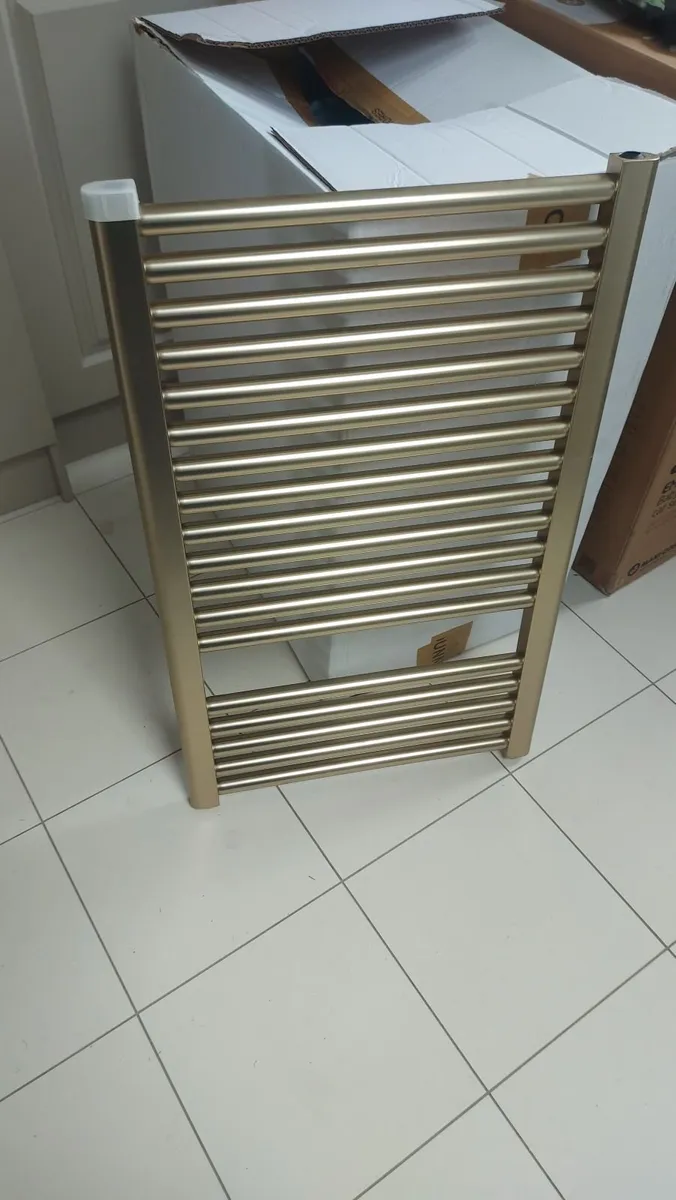 Brand New RT Large HD25 Brushed Brass Towel Rail - Image 1