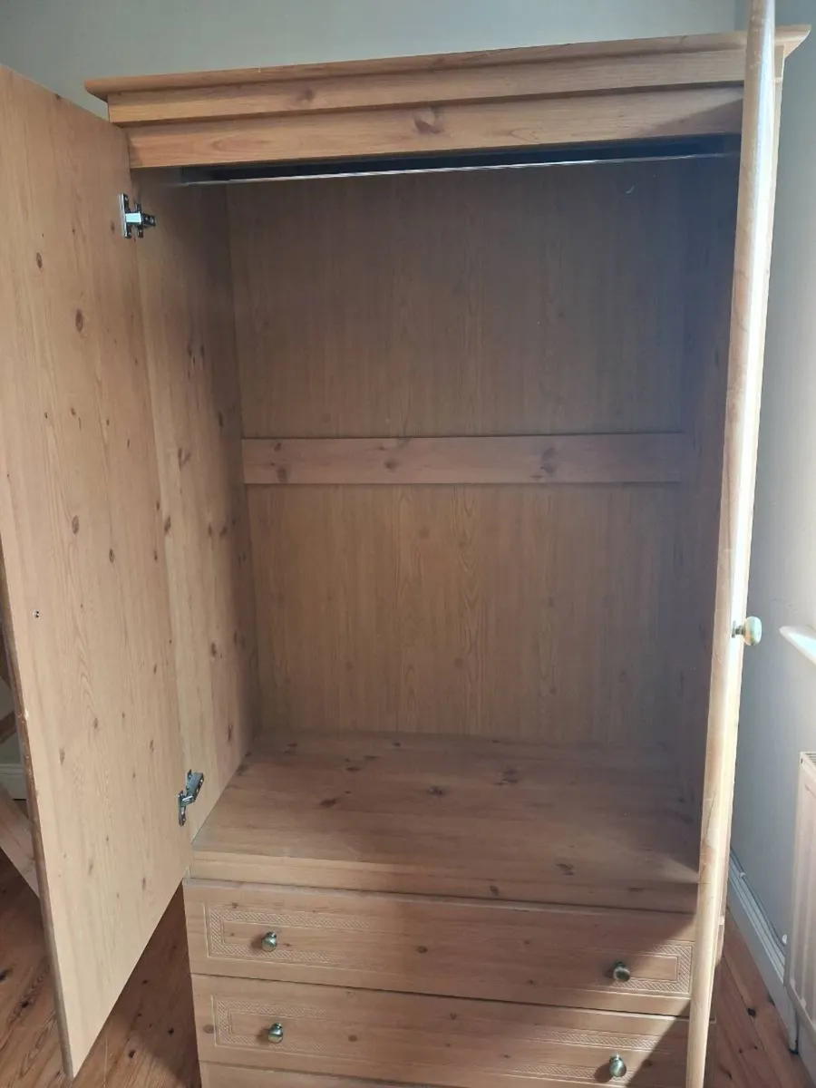 Wardrobe - Image 2