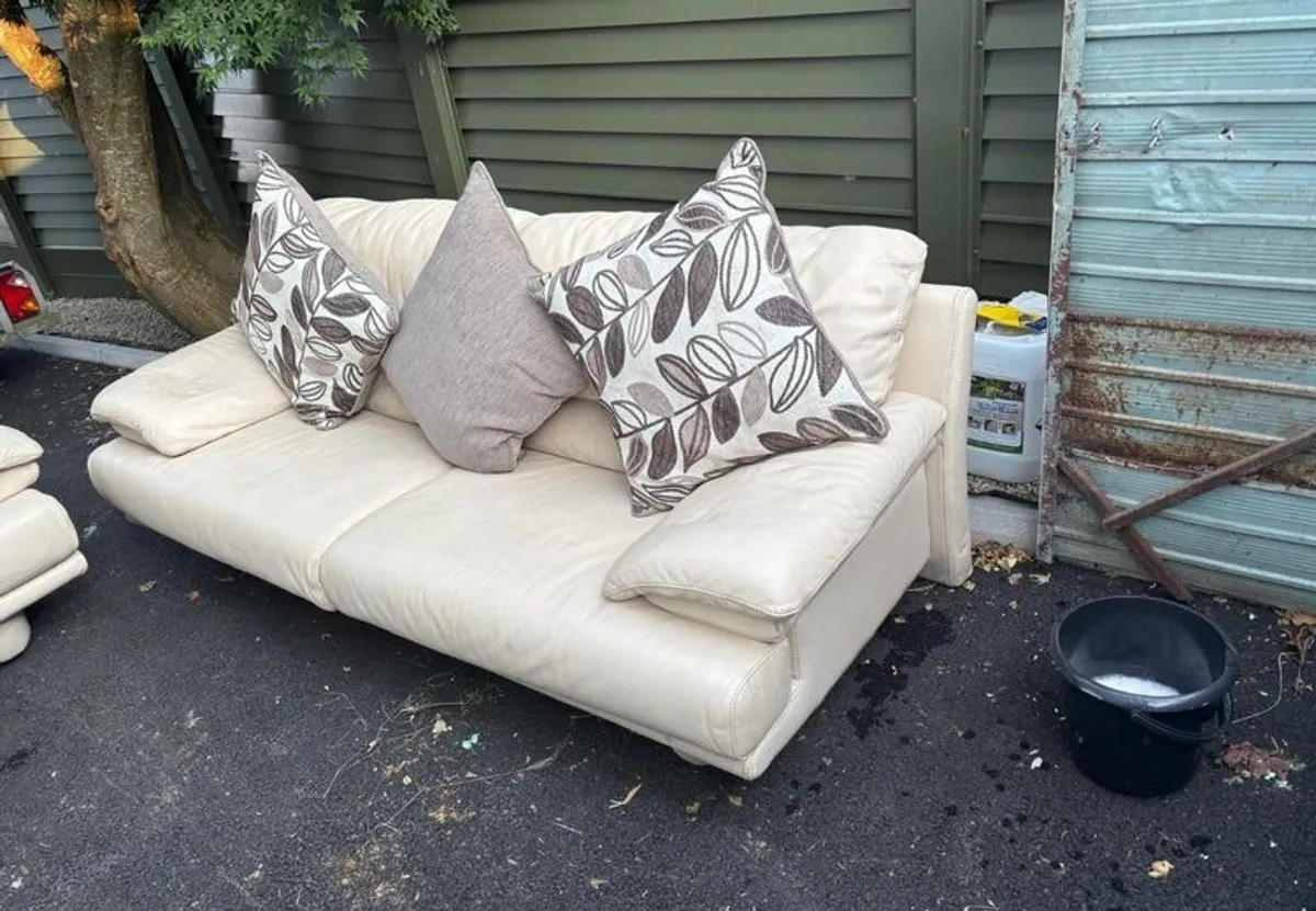 cream leather suite - Image 2