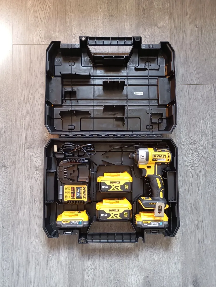 DeWalt Impact Driver Kit (New) - Image 1