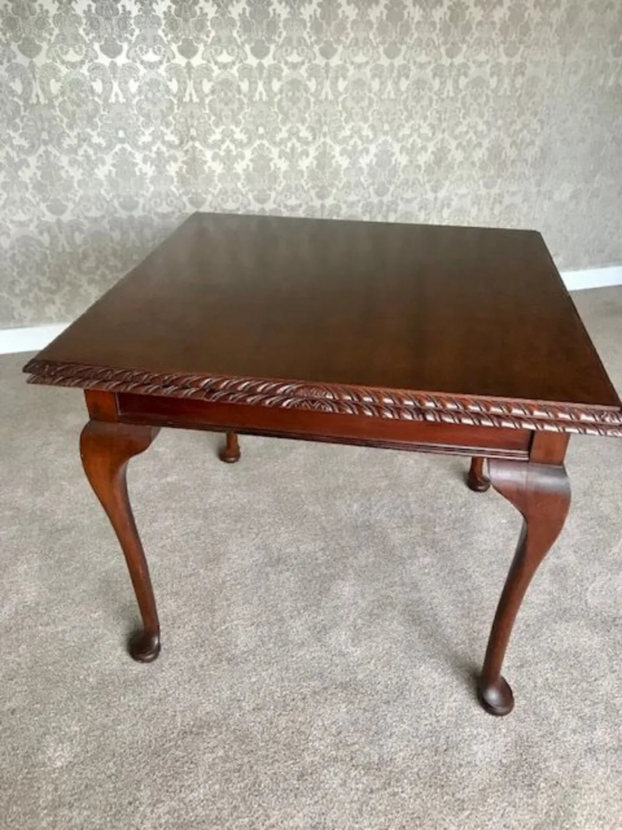 Vintage Queen Anne Style Draw Leaf Dining Table - Image 1