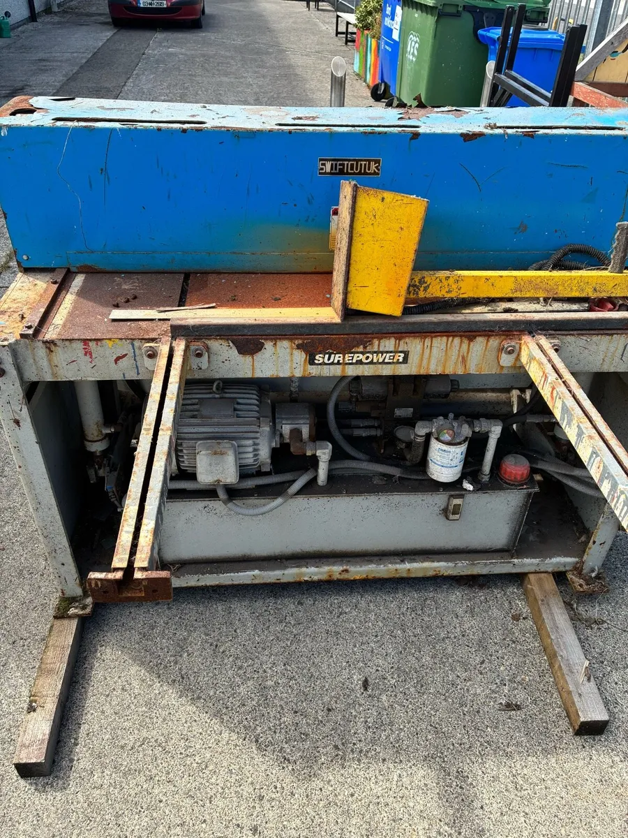 2m x 3mn  guillotine - Image 2