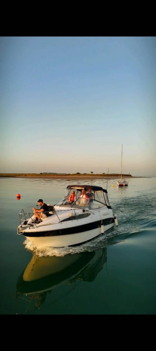 Bayliner Cierra 2355 Boat - Image 1
