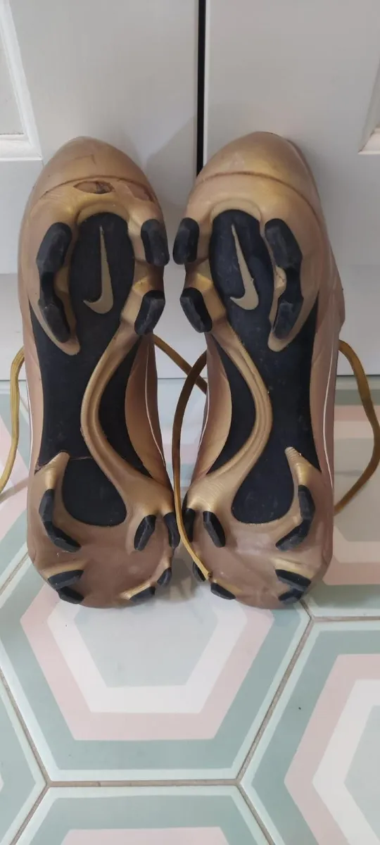Nike Mercurial Vapor II R9 Gold FG Football Boots - Image 3
