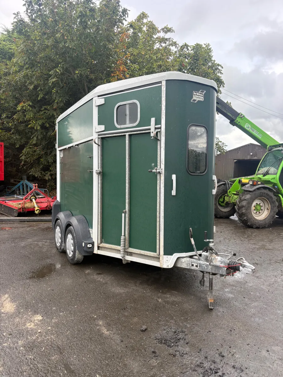 Ifor Williams 506 horse box - Image 1