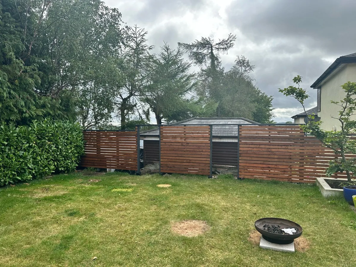 Bin/wood storage, garden fencing, garden room/shed - Image 3