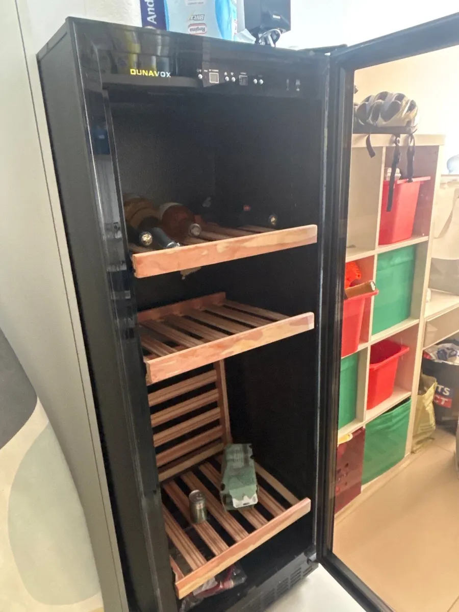 Wine fridge - Image 2