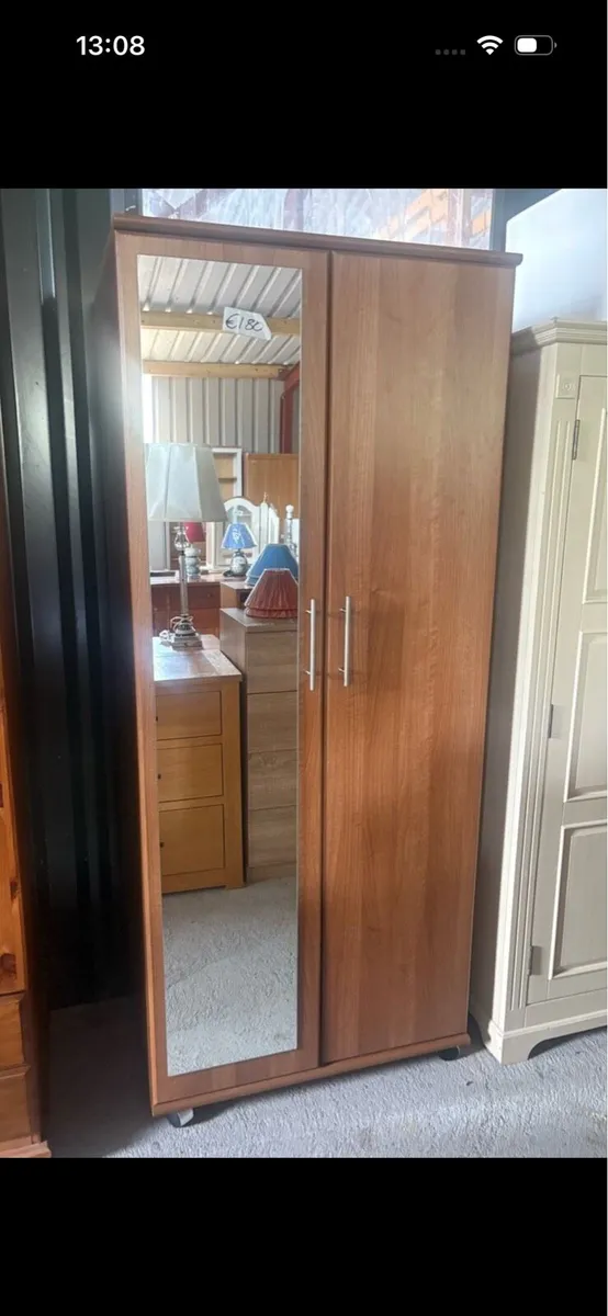 Wardrobe with mirror - Image 1