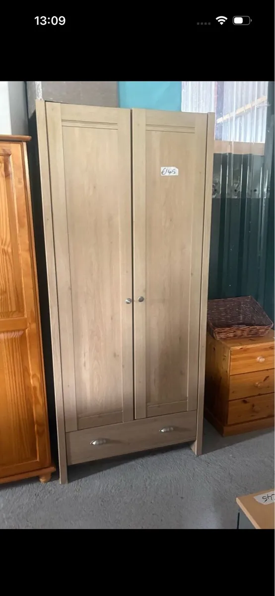 Wardrobe with drawer - Image 2