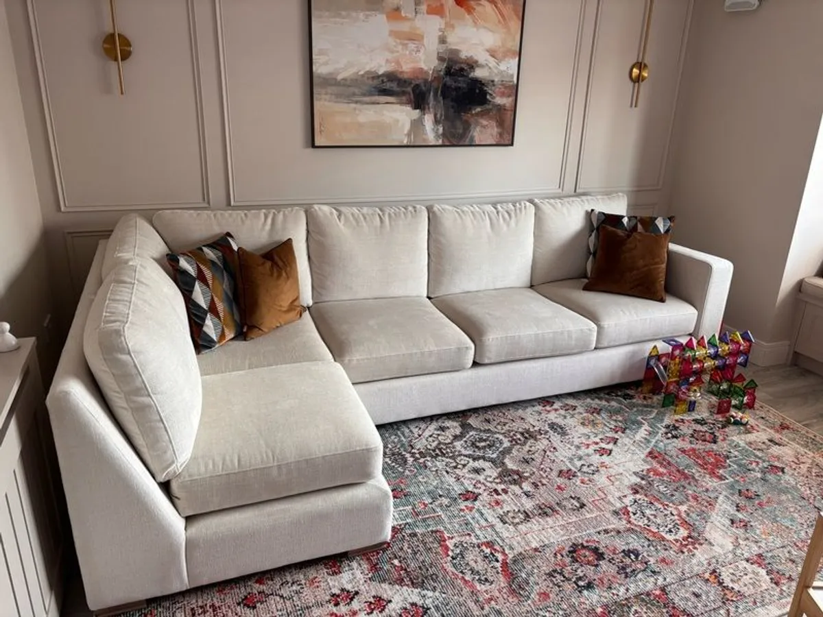 L Shape Couch - Image 1