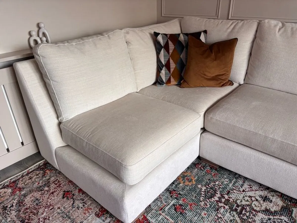 L Shape Couch - Image 3