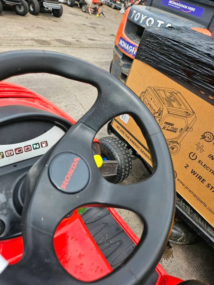 2020 Honda 2417 Ride On Tractor Lawn Mower - Image 2