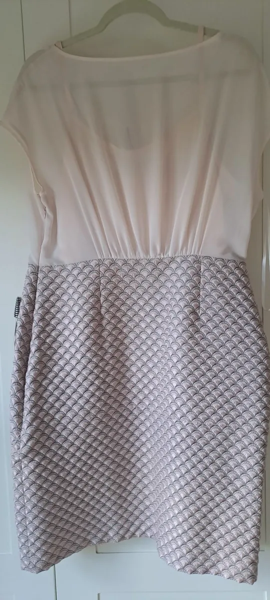 FeeG dress - Image 4